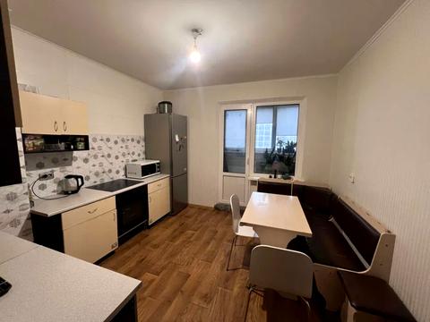 квартира за адресою Сергія Данченка вул., 3