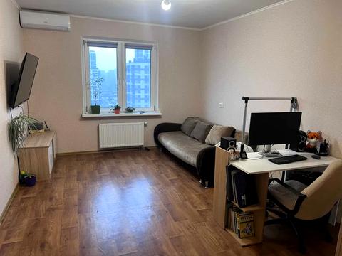 квартира за адресою Сергія Данченка вул., 3