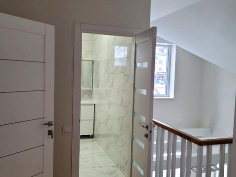 будинок за адресою смт. Брюховичі, Володимира Івасюка вул.