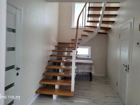 будинок за адресою смт. Брюховичі, Володимира Івасюка вул.