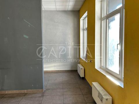 комерційна за адресою Євгена Сверстюка вул. (Марини Раскової), 4