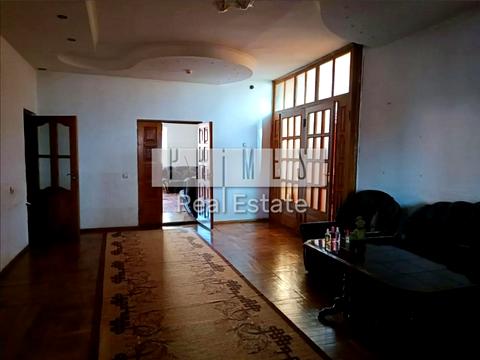 будинок за адресою с. Гатне, Карпа Валовня вул.