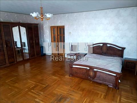 будинок за адресою с. Гатне, Карпа Валовня вул.