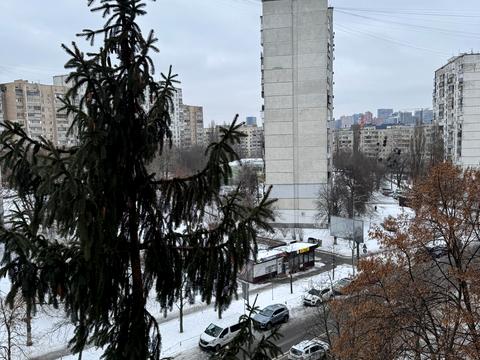 комерційна за адресою Київ, Голосіївська вул., 7 к1