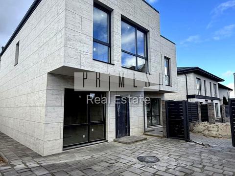 будинок за адресою Зоряна вул.