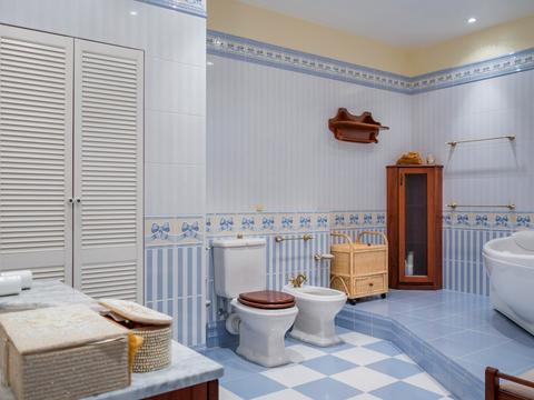 квартира за адресою Олександра Кониського вул., 28А-30А