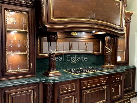 будинок за адресою Миколи Міхновського бульв. (Дружби народів)