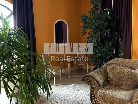 будинок за адресою Миколи Міхновського бульв. (Дружби народів)