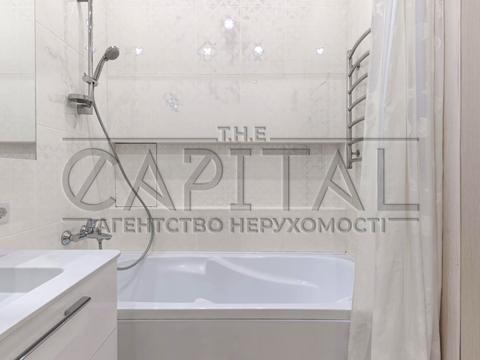 квартира за адресою Андрія Верхогляда вул. (Михайла Драгомирова), 20