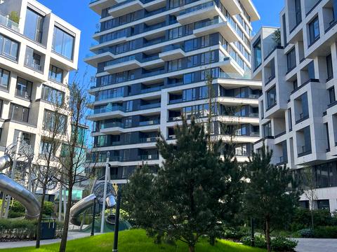 паркомісце за адресою Ґарета Джонса вул. (Сім'ї Хохлових), 12-А