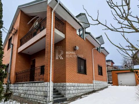 будинок за адресою Яготинська вул.