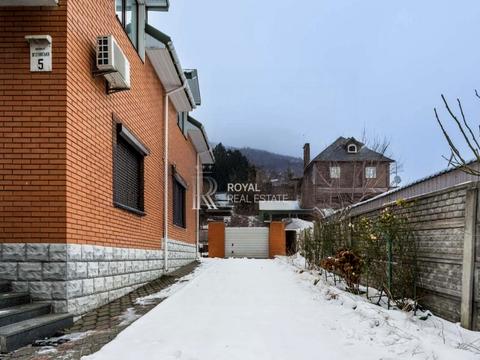 будинок за адресою Яготинська вул.