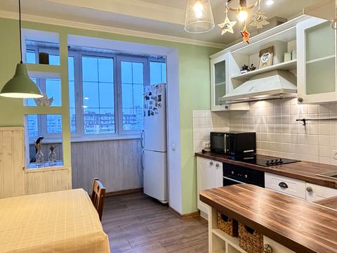 квартира за адресою Рональда Рейгана вул., 9-В