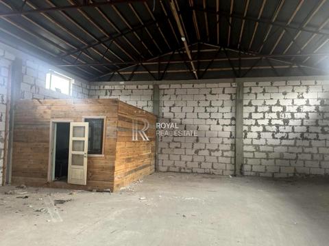 комерційна за адресою Лебедина, 1