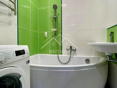 квартира за адресою Чарівна вул. (Косигіна), 13