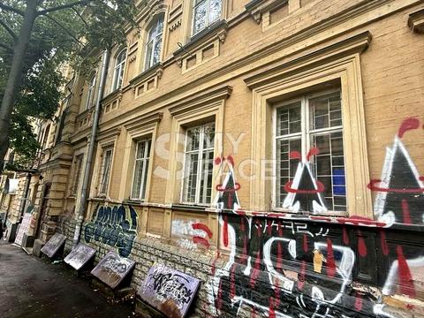 коммерческая по адресу Малая Житомирская ул., 9-Б