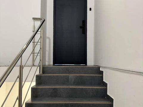 комерційна за адресою Героїв УПА вул., 73-В