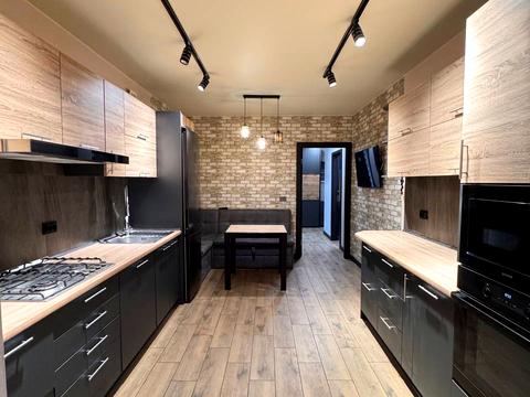 квартира за адресою Панаса Мирного вул., (Будинок 4)