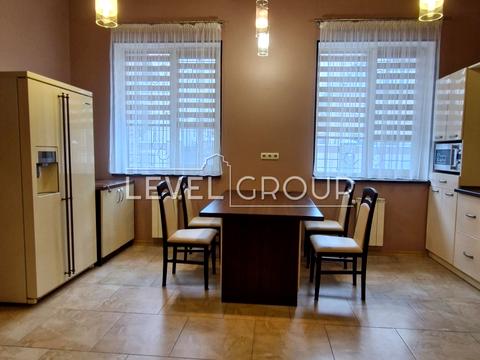 будинок за адресою Патріотів вул., 18