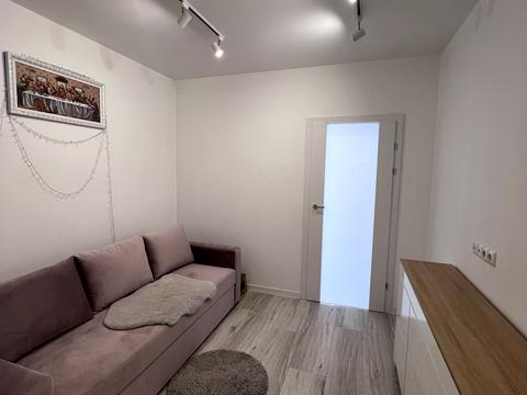 квартира за адресою Володимира Івасюка вул., 19