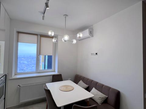 квартира за адресою Володимира Івасюка вул., 19