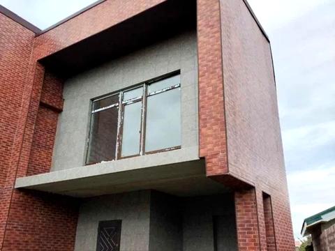 будинок за адресою Колекційна, 21/4