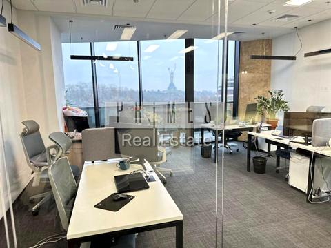 коммерческая по адресу Болсуновская ул. (Сергея Струтинского), 2