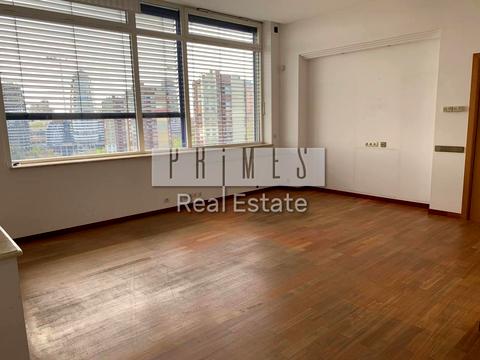 комерційна за адресою Лейпцизька вул., 15а