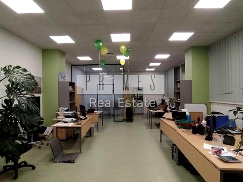 комерційна за адресою Київ, Братів Чучупаків вул. (Смольна), 96