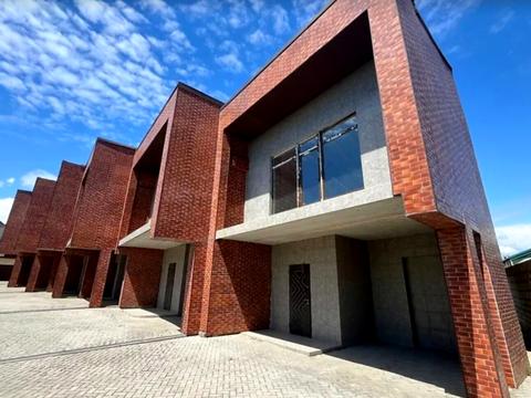 будинок за адресою Колекційна, 21/3