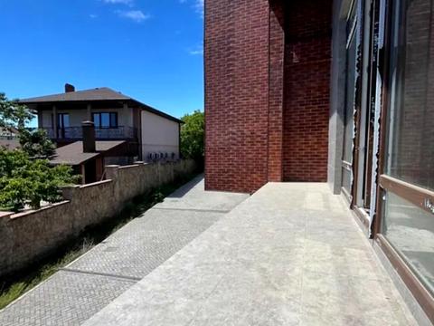 будинок за адресою Колекційна, 21/4