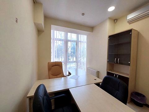 коммерческая по адресу Мукачевский пер., 4в