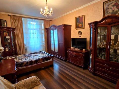 квартира за адресою Велика Васильківська вул. (Червоноармійська), 42