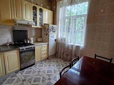 квартира за адресою Велика Васильківська вул. (Червоноармійська), 42