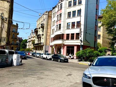 коммерческая по адресу Костомарова ул., 1-3