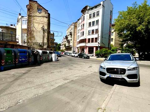 коммерческая по адресу Костомарова ул., 1-3