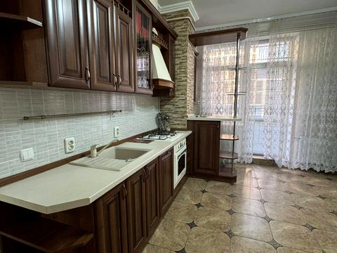 квартира за адресою Сергія Скальда вул. (Комарова), 30