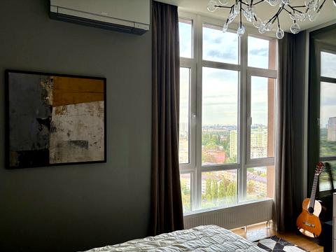 квартира за адресою Рея Бредбері вул., 2