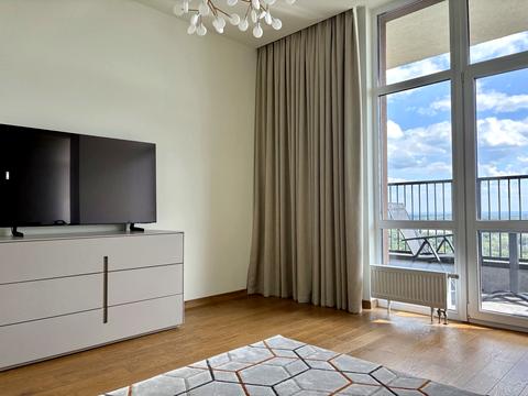 квартира за адресою Рея Бредбері вул., 2