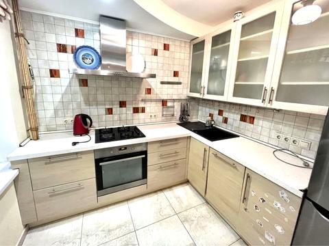 квартира за адресою Київ, Русанівська набережна вул., 10/1