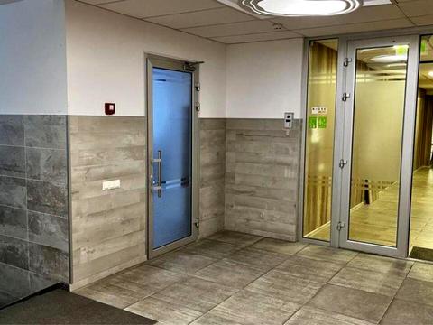 комерційна за адресою Київ, Ділова вул. (Димитрова), 2-Б