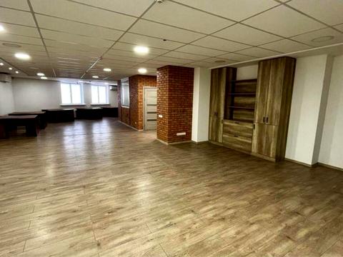 комерційна за адресою Київ, Ділова вул. (Димитрова), 2-Б