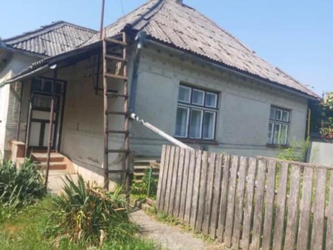 будинок за адресою Центральна