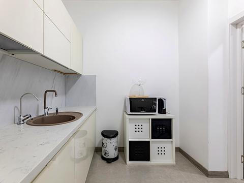 комерційна за адресою Львів, Стрийська вул., 86