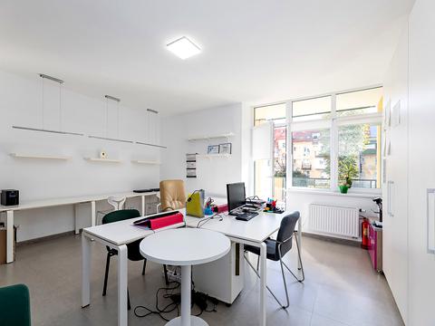 комерційна за адресою Львів, Стрийська вул., 86