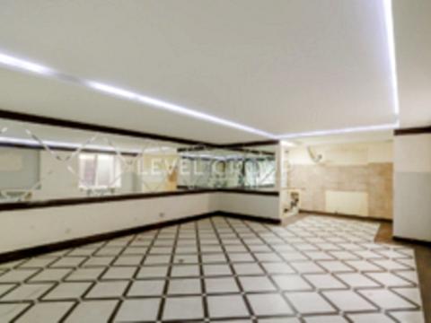 комерційна за адресою Київ, Уманська вул., 35