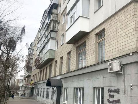 квартира за адресою Воскресенська вул., 3