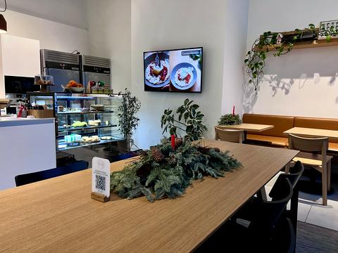 комерційна за адресою Василя Стуса вул. (Островського), 24