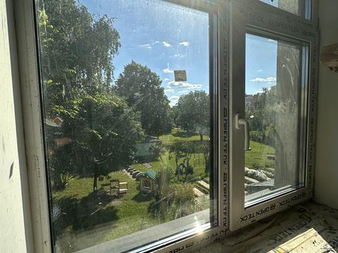 комерційна за адресою Свободи просп. (Прокоф'єва), 1