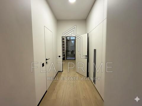 будинок за адресою Набережна вул.